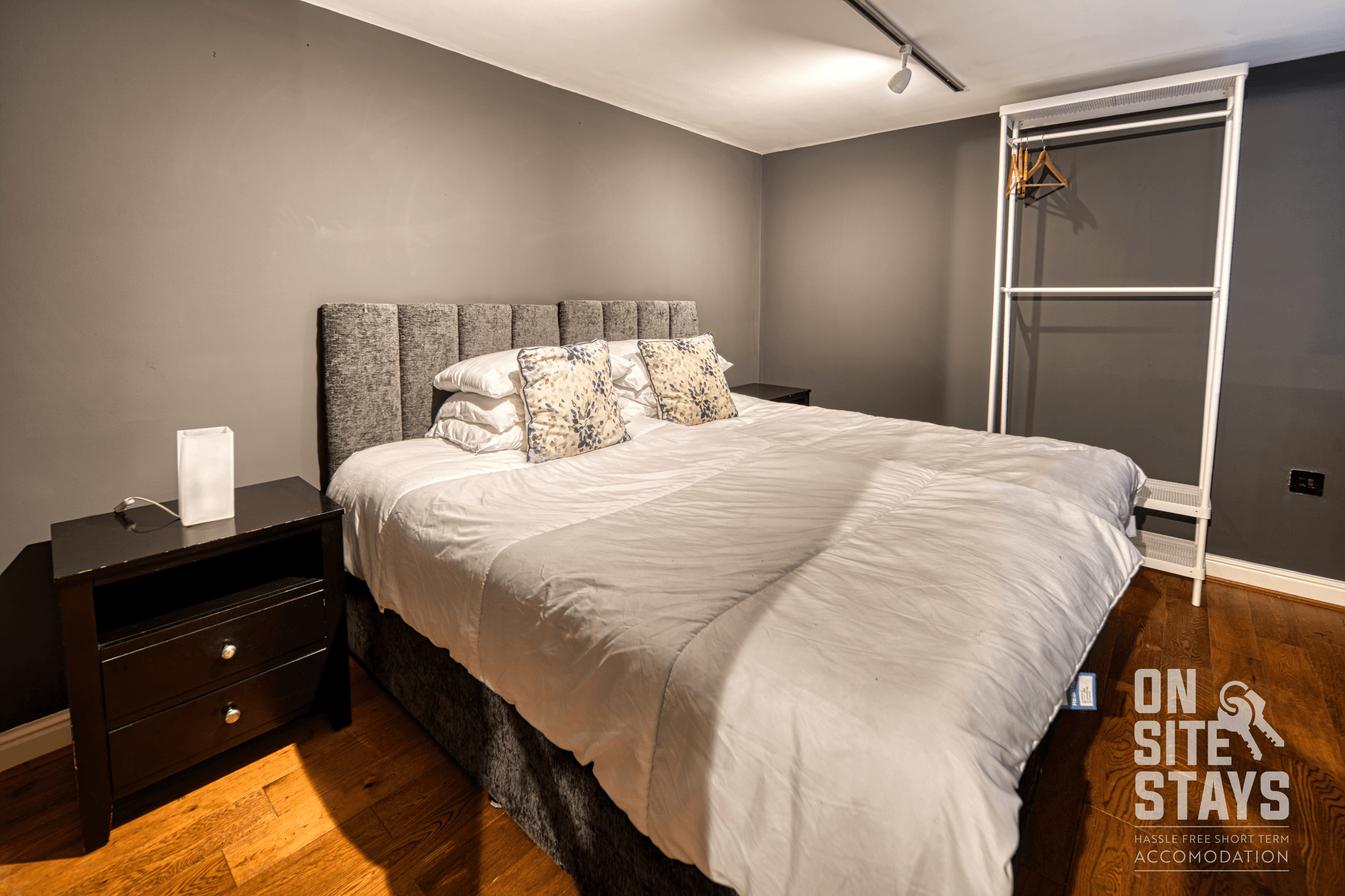 Cozy & Modern Flat in Highcroft Hall6