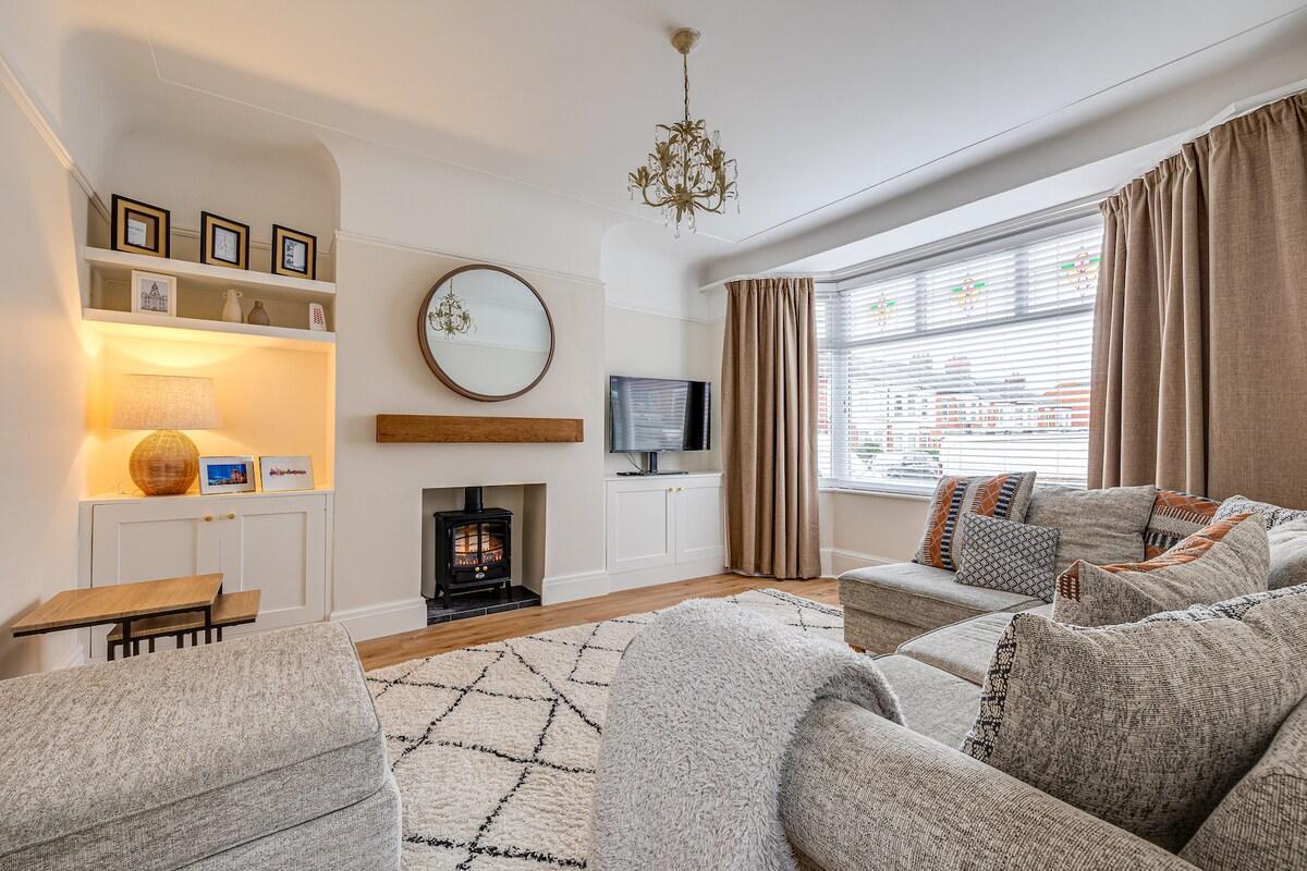 Elegant 3BR House near Liverpool City Centre