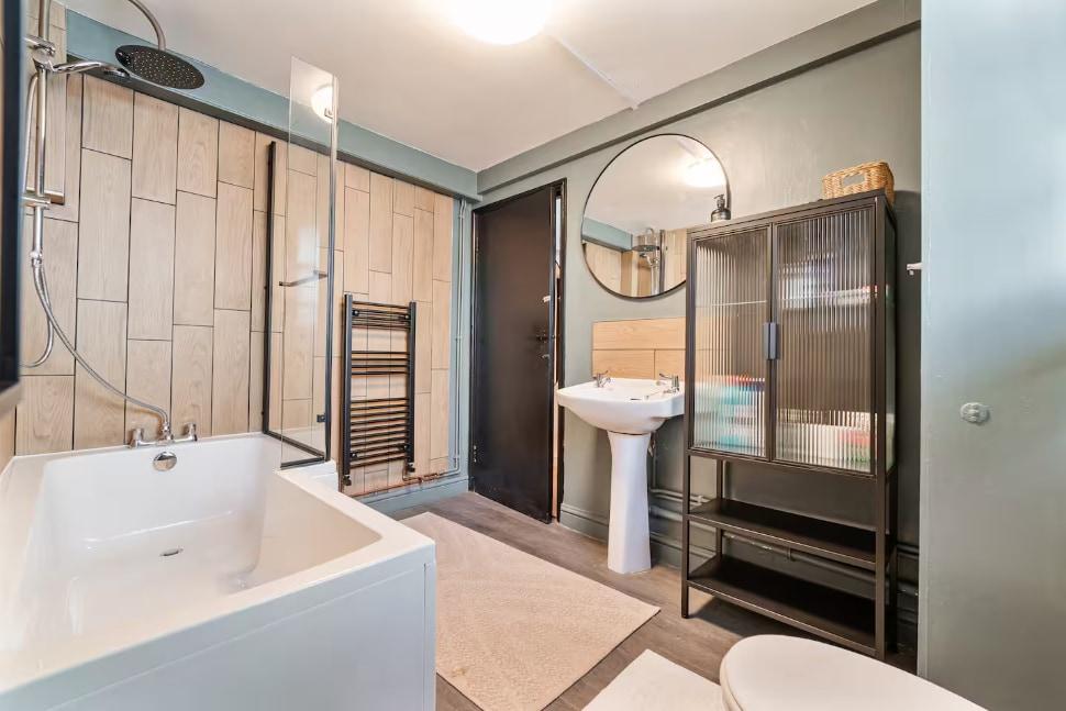 Stylish & Cosy-2Bed-Basement-Clifton Central Flat3