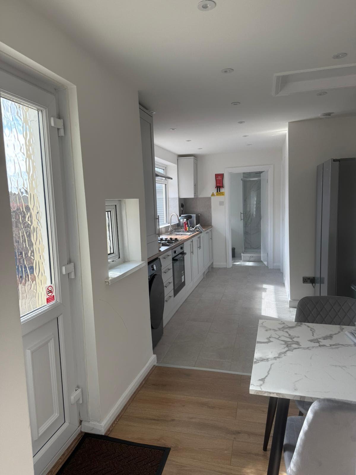 Bright 5Bed 2Bath - Near Stadium and Crownworks2
