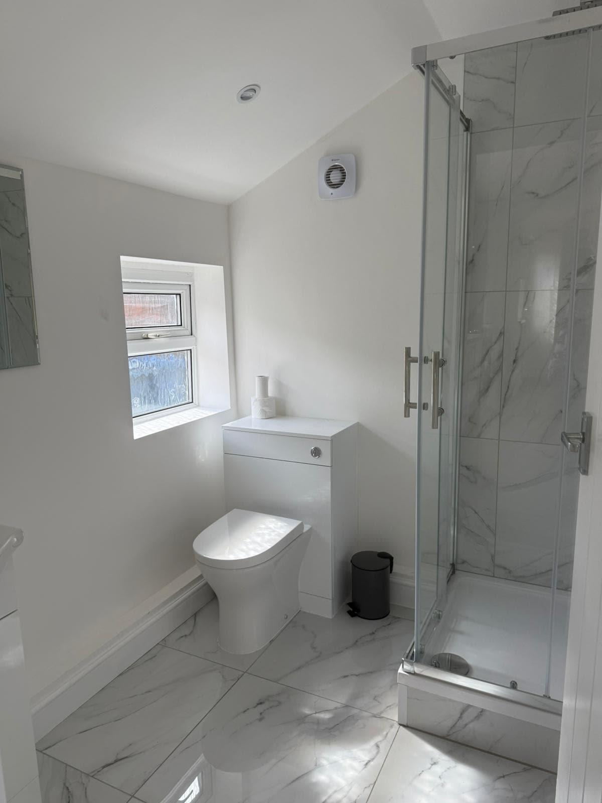 Bright 5Bed 2Bath - Near Stadium and Crownworks4