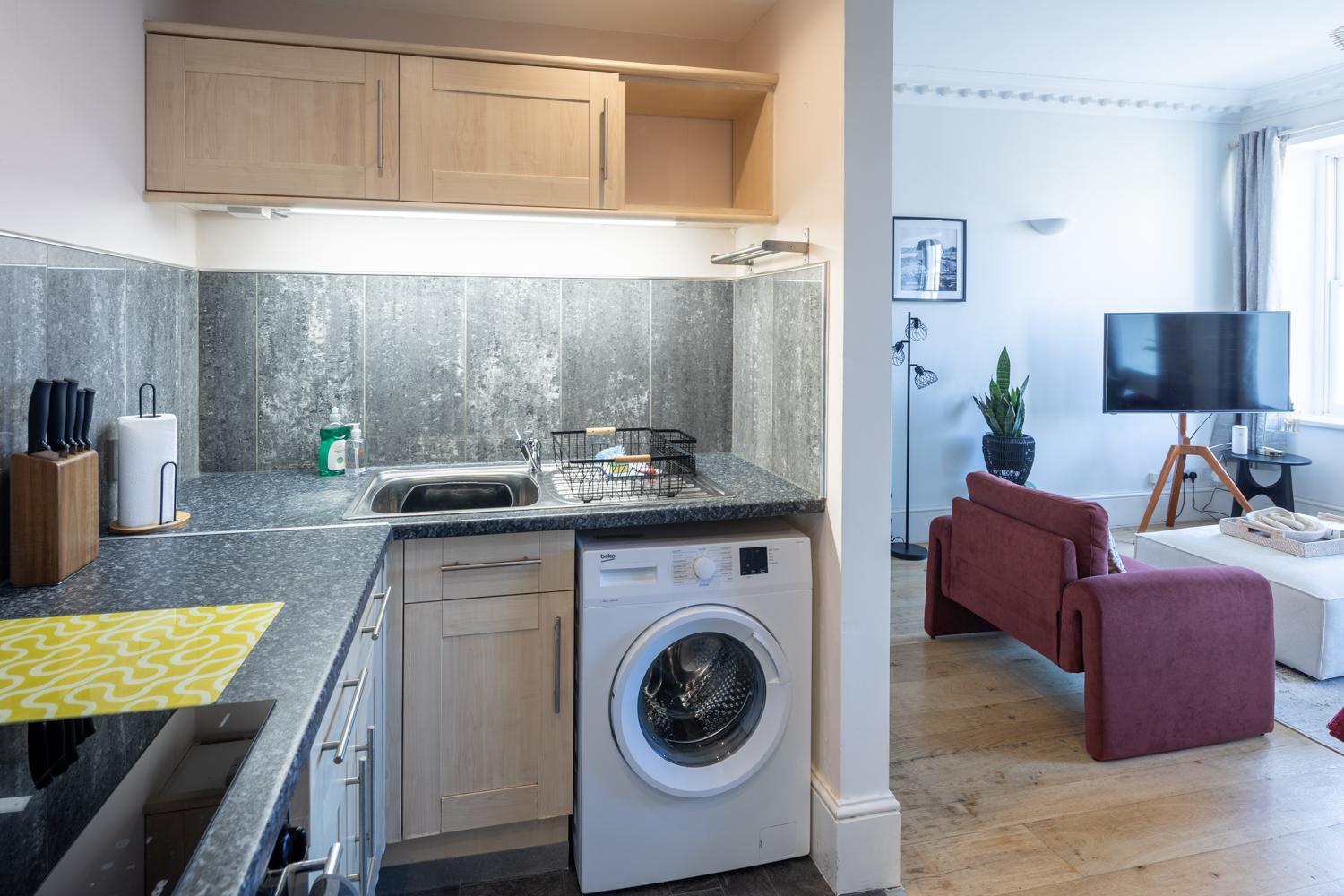 Brunswick Apartment6