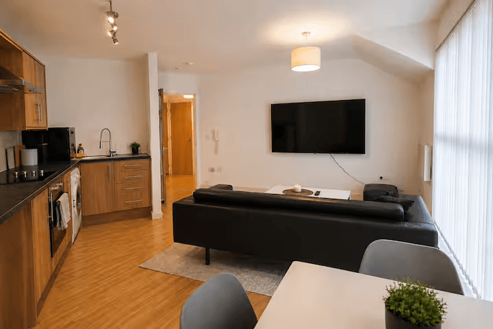 2 Bed Webster Road Park Apart with Free Parking4