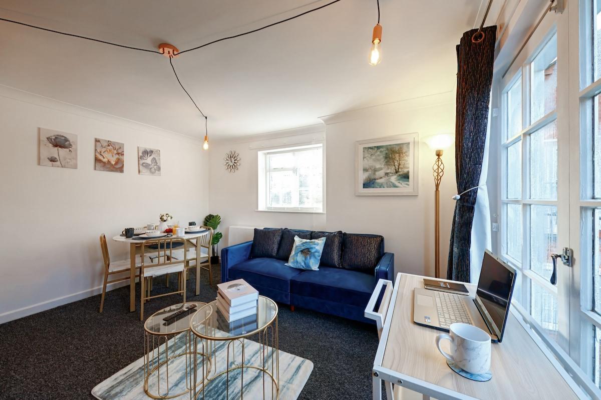 Bham Contractors And Relocators 2BR| Free Parking5