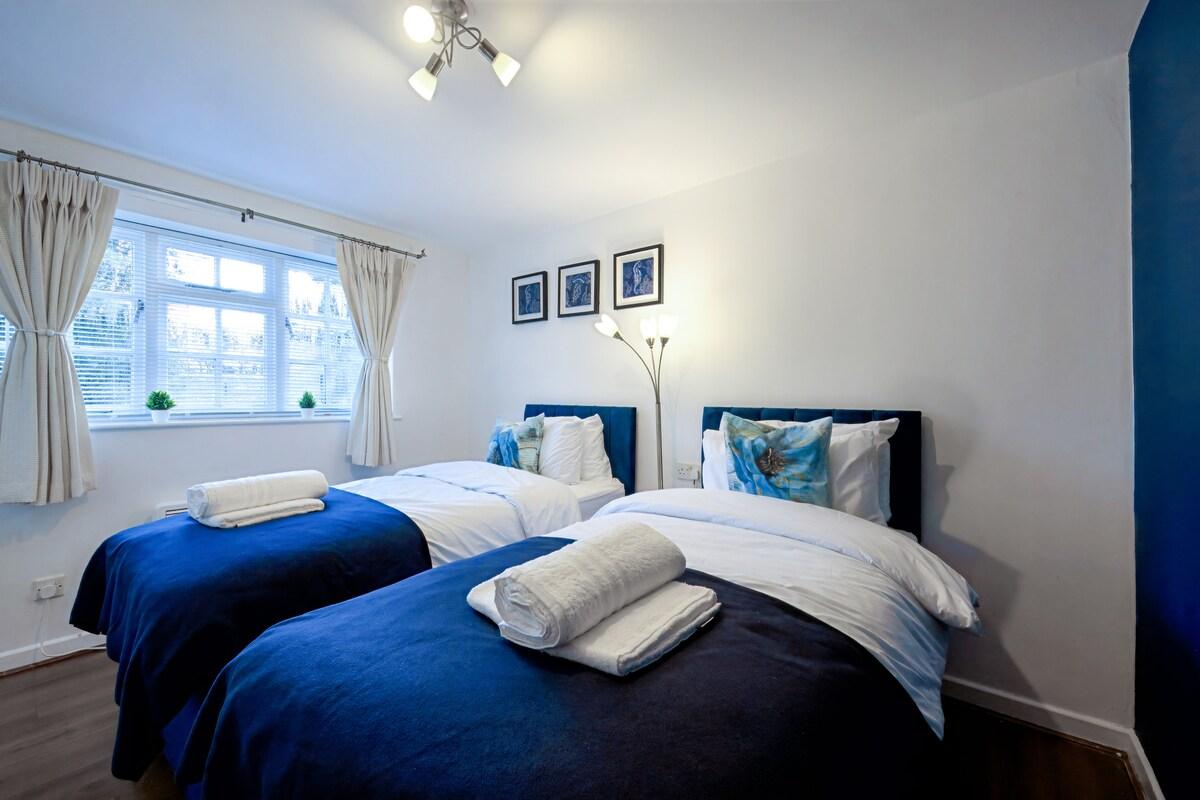 Bham Contractors And Relocators 2BR| Free Parking6