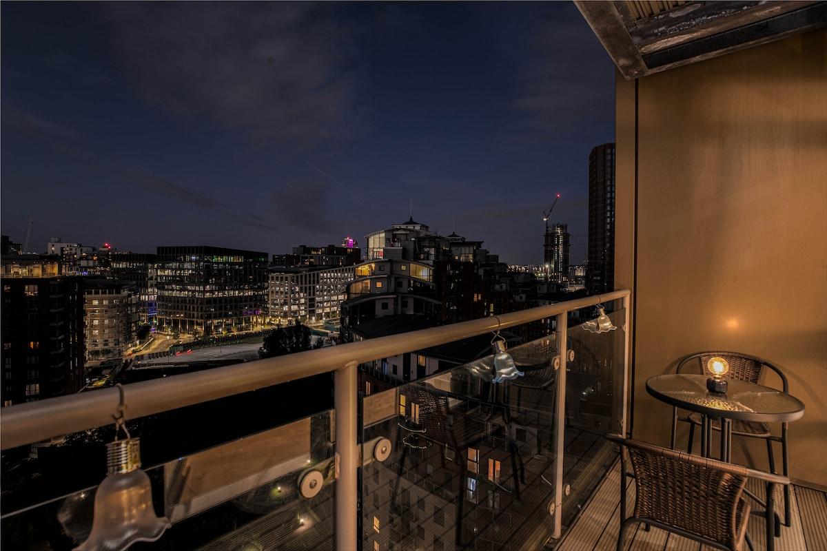 Luxury 2Bed 2Bath City Centre Apt | Balcony View4