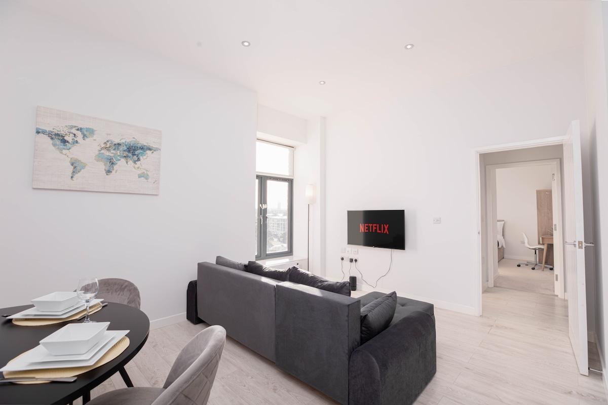 Modern 2 Bed Apt by Royal Armouries | Sleeps 62