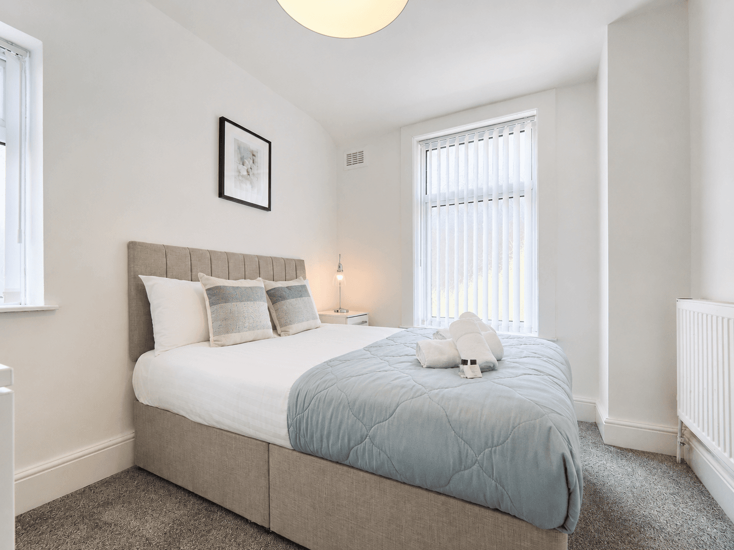 Woodcroft House | Liverpool 4BR Sleeps 8 | Parking3