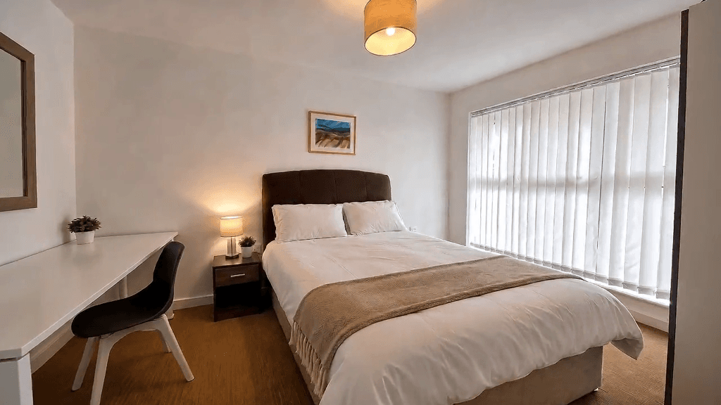 2 Bed Webster Road Park Apart with Free Parking2