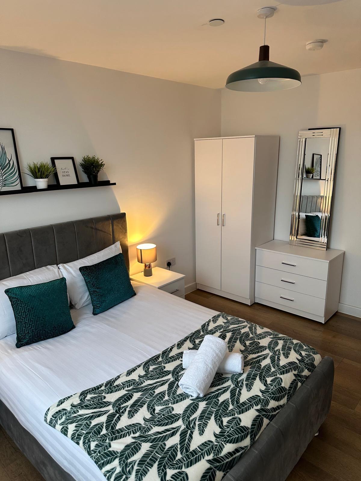 City Views Two Bedroom Apartments Liverpool3