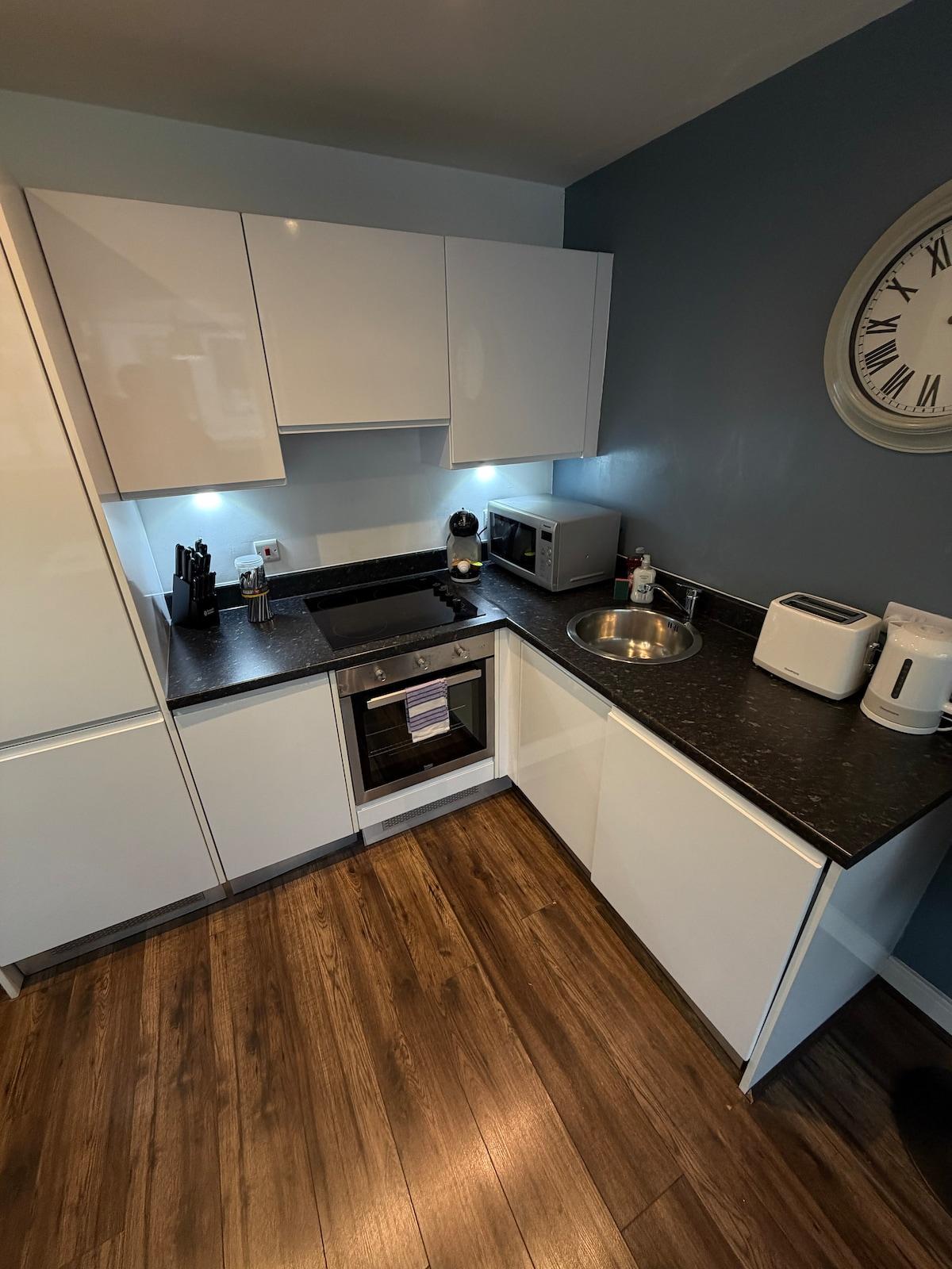 City View Studio Apartment – Liverpool3