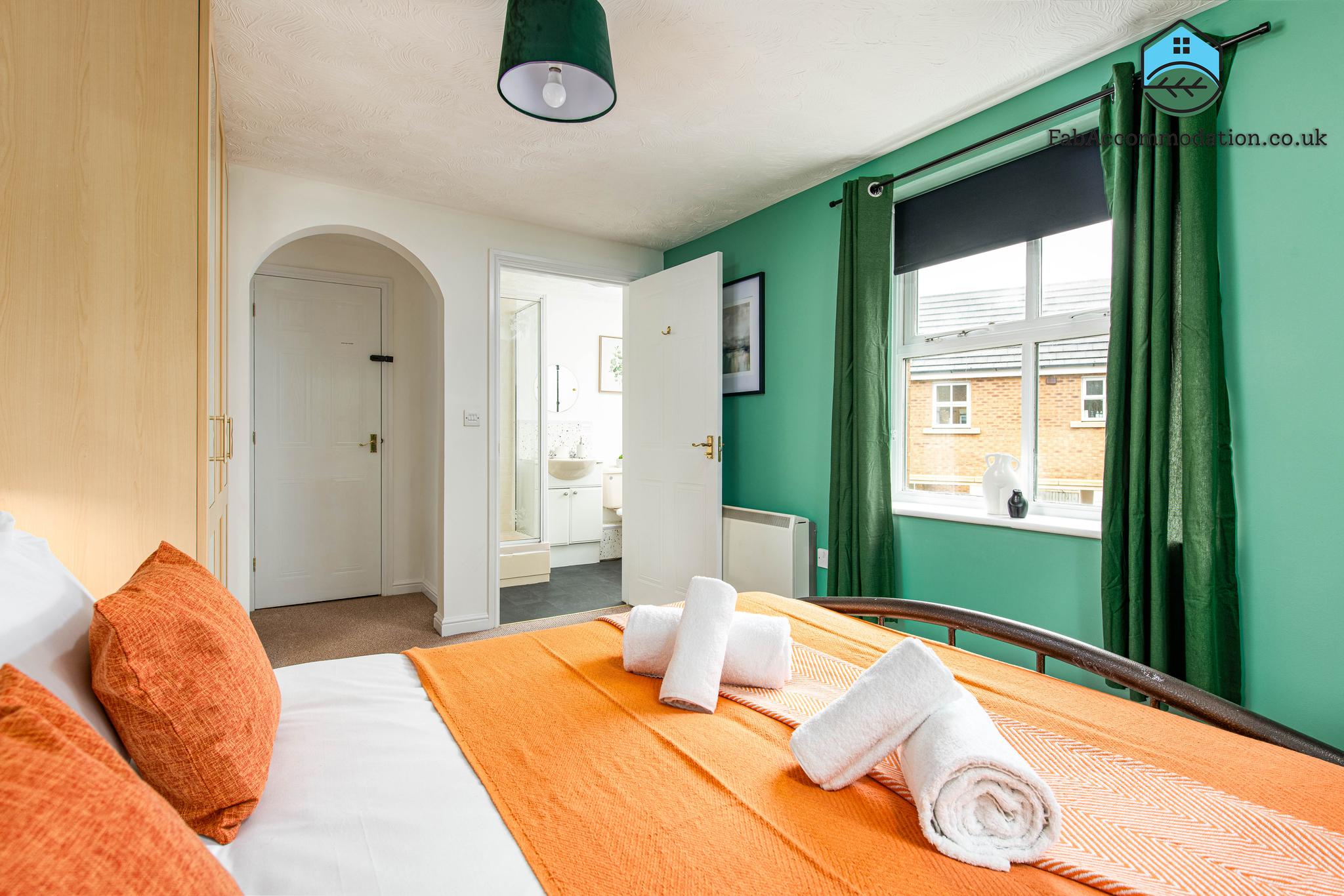 Comfy & Spacious-2Bed 2Bath Flat-Free Parking5