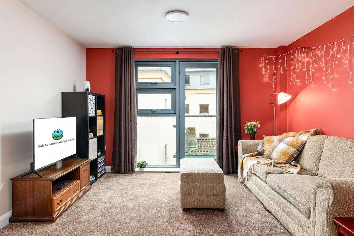 Super Central and Homely Flat-Parking for £5/day4