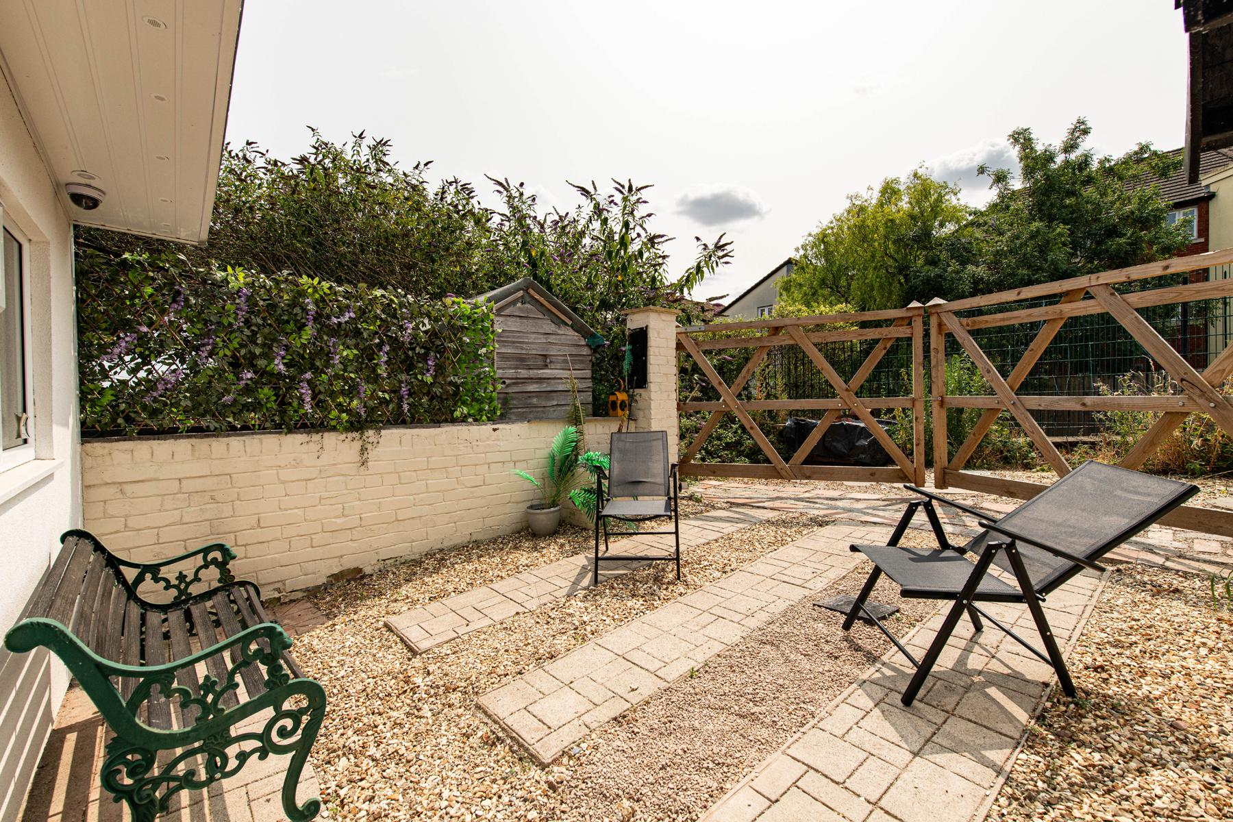 NEW-Business & Group Stays-5 Bed-Sleeps 10+Parking5